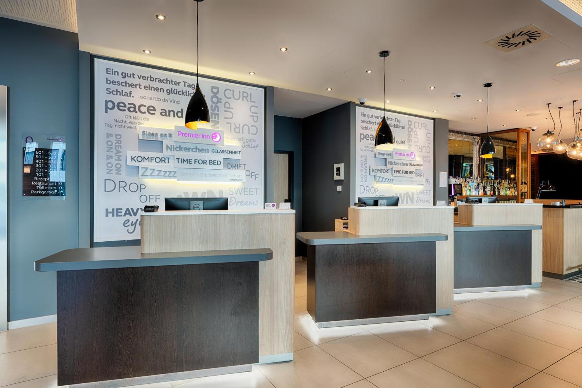 Premier Inn Leipzig City Hahnekamm Exterior foto